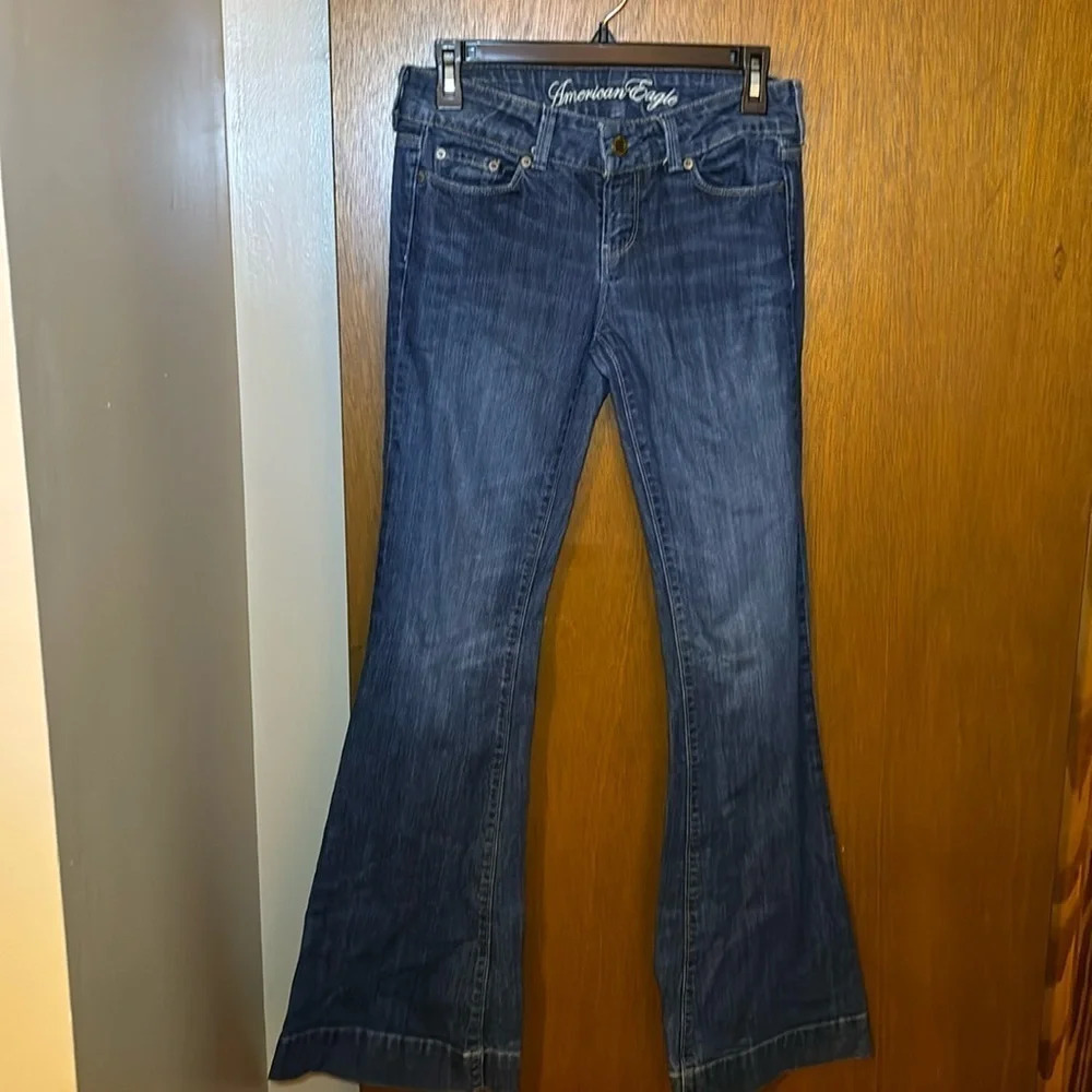 American Eagle Flare Live Your Life Jeans Size 4